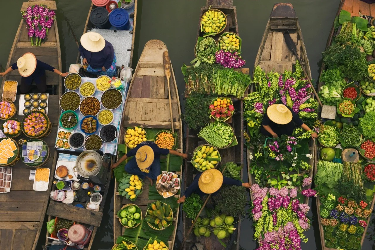 ws_colourful_food_boats_in_row