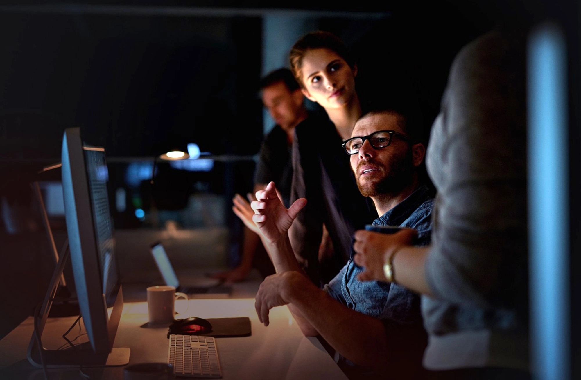WithSecure_people_debating